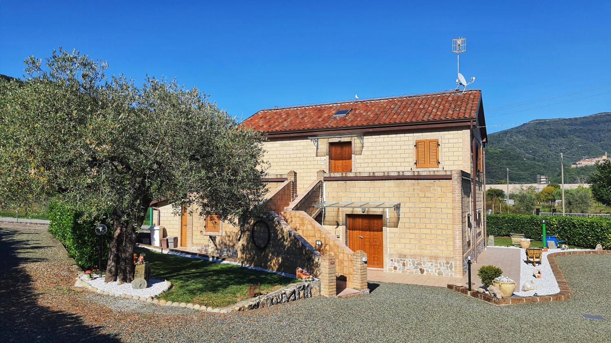 Spicchio Di Luna - Casa Vacanze Albiano Magra Eksteriør billede