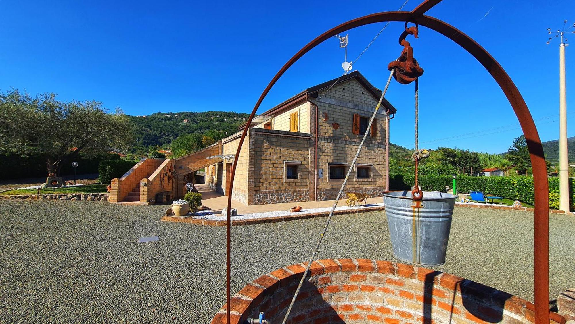Spicchio Di Luna - Casa Vacanze Albiano Magra Eksteriør billede